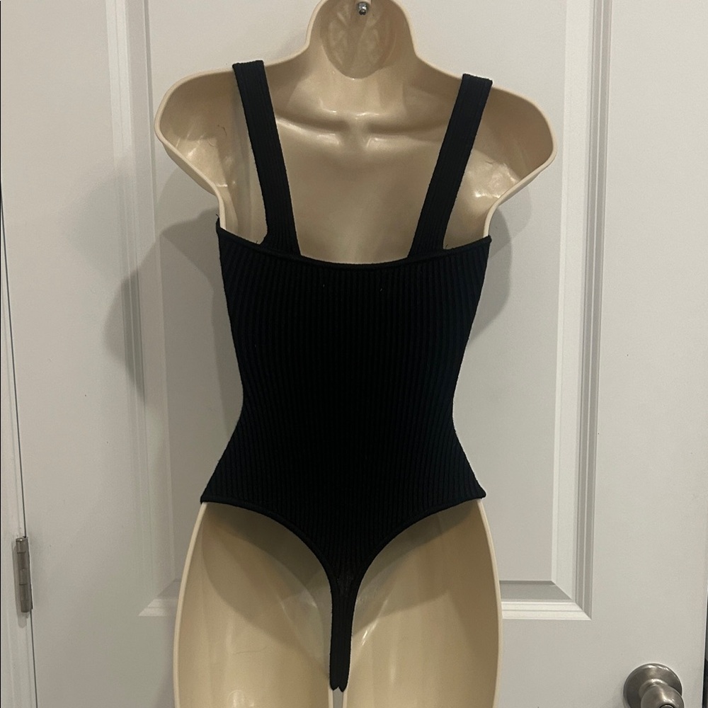 Black Ribbed Bodysuit - Picture 4 of 5